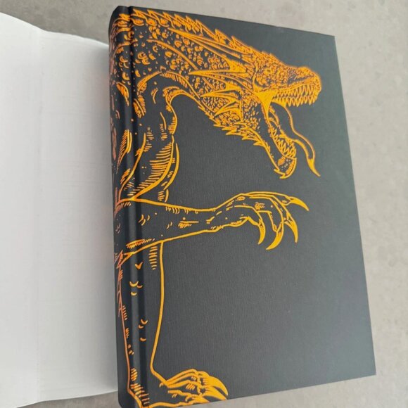 Iron Flame Lilac Library RARE Special HC Rebecca Yarros Fourth Wing Sprayed - Picture 4 of 7